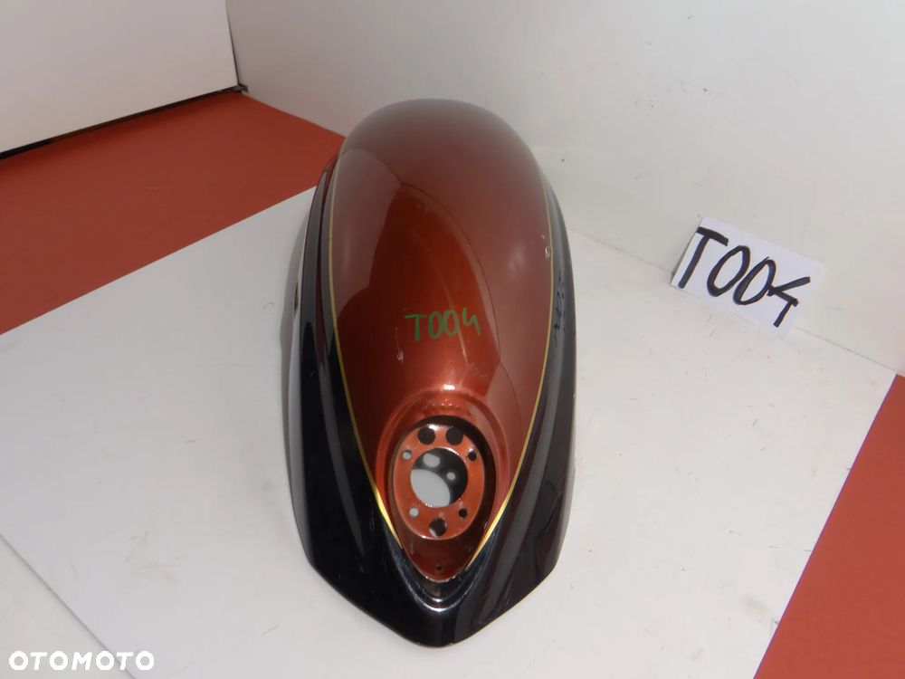 TRIUMPH RACET 3 BŁOTNIK TYŁ T004 - 2