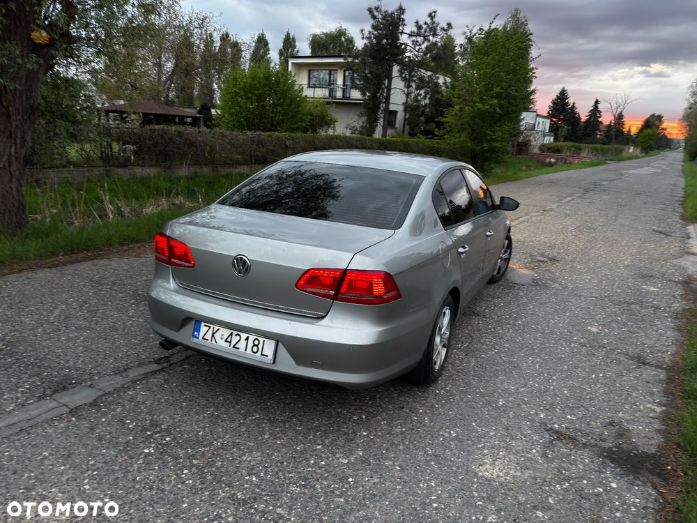 Volkswagen Passat 1.4 TSI Trendline - 2