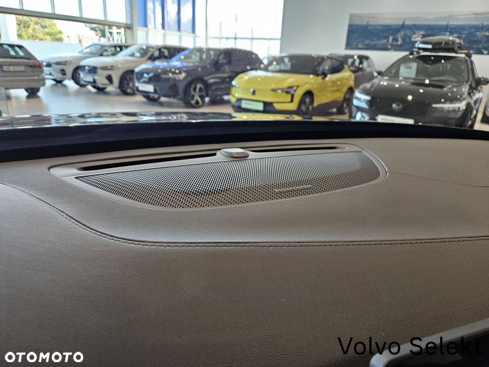 Volvo XC 90 - 22