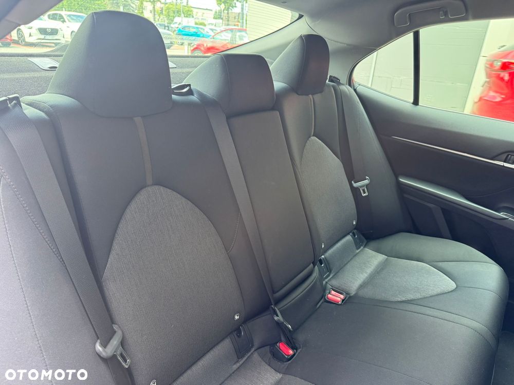 Toyota Camry 2.5 Hybrid Comfort CVT - 9