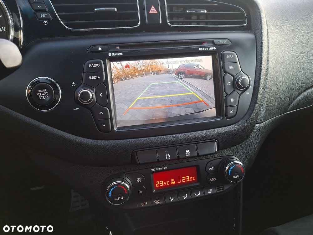 Kia Ceed 1.6 T-GDI GT - 11