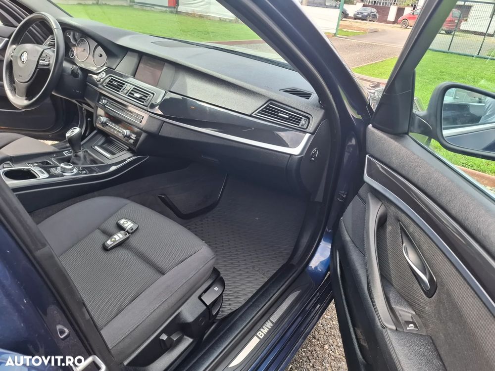 BMW Seria 5 520d Blue Performance - 8