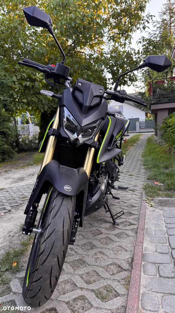 QJMOTOR SRK 125S - 3