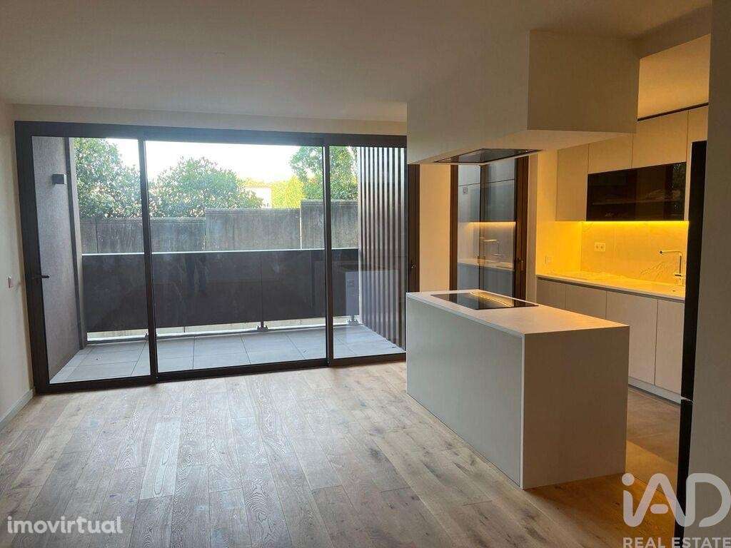 Apartamento T3 em Oliveira do Douro de 118,00 m2 - Grande imagem: 2/30