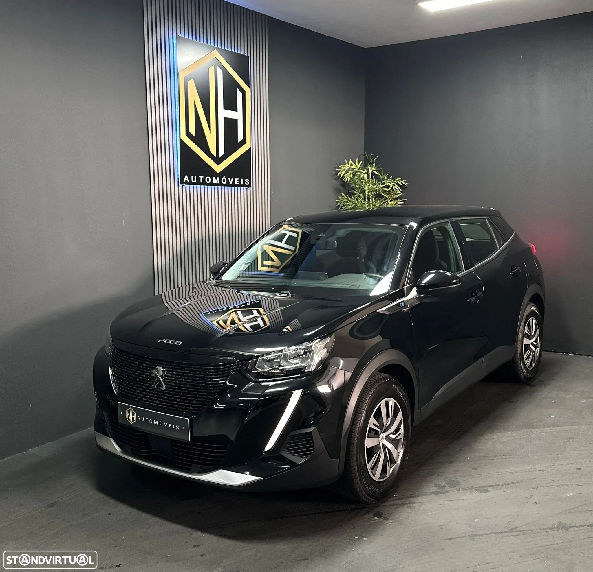 Peugeot e-2008 50 kWh Active - 1