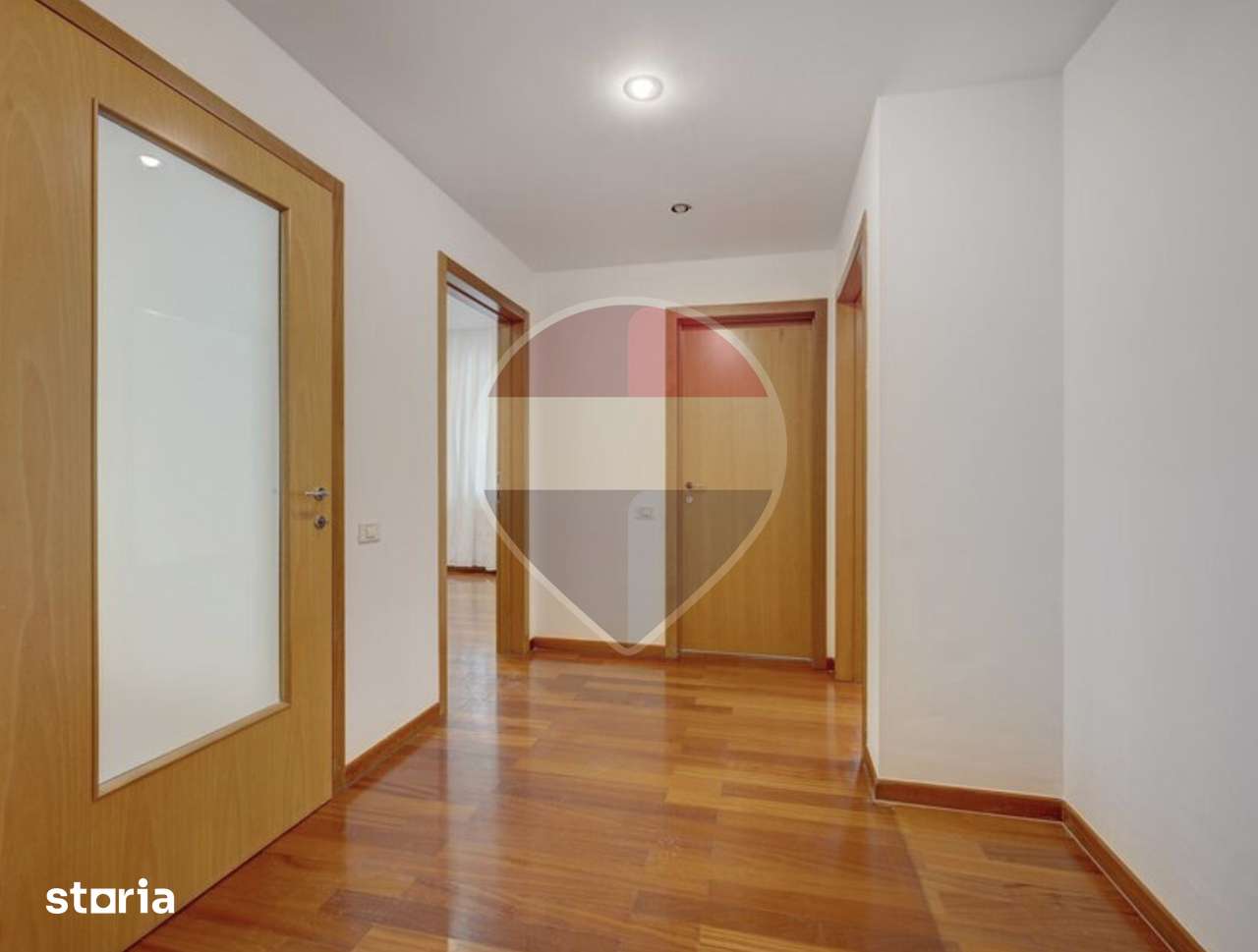 Apartament de 4 camere Primăverii /finisaje premium/ vedere Lac Bordei — fotografia 3