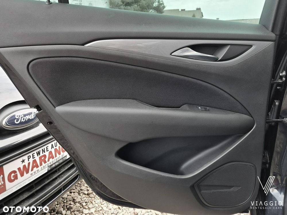 Opel Insignia - 24