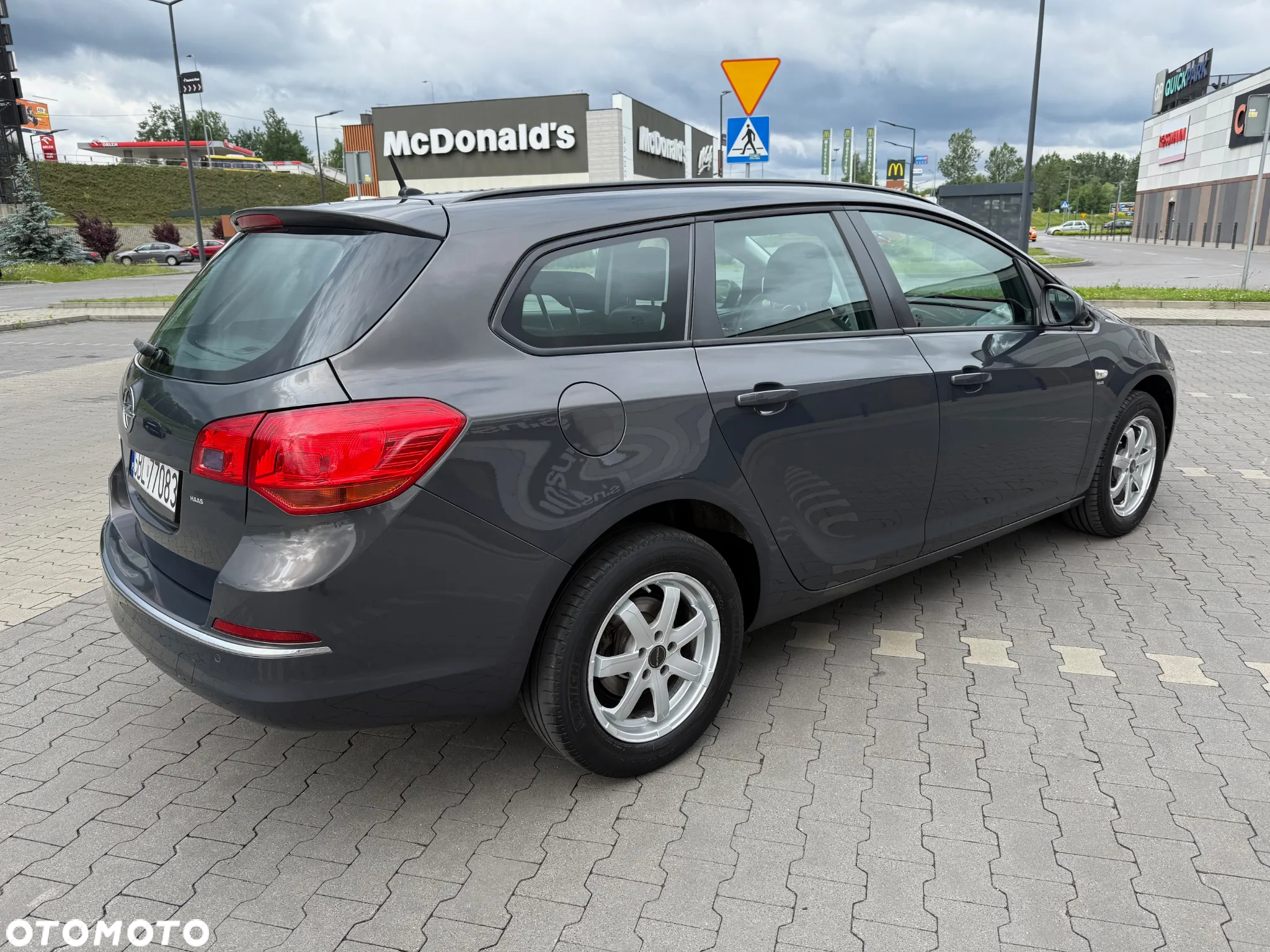 Opel Astra 1.6 Sports Tourer - 23