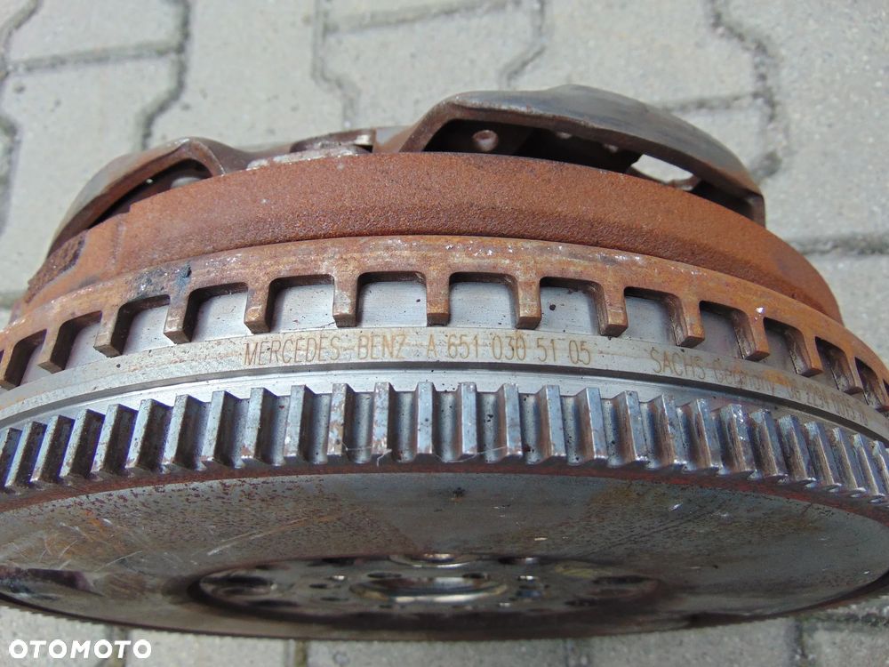 SPRINTER 906 651 2,2 CDI OM651 koło dwumasowe zamachowe dwumas A6510305105 - 2