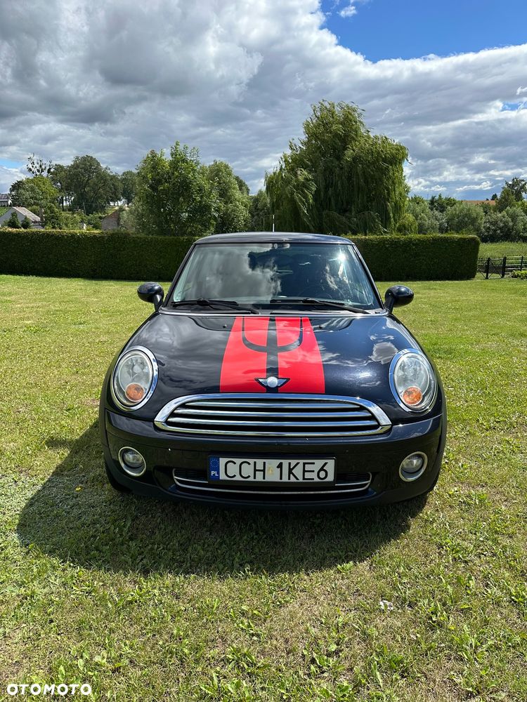 MINI Cooper Standard - 1