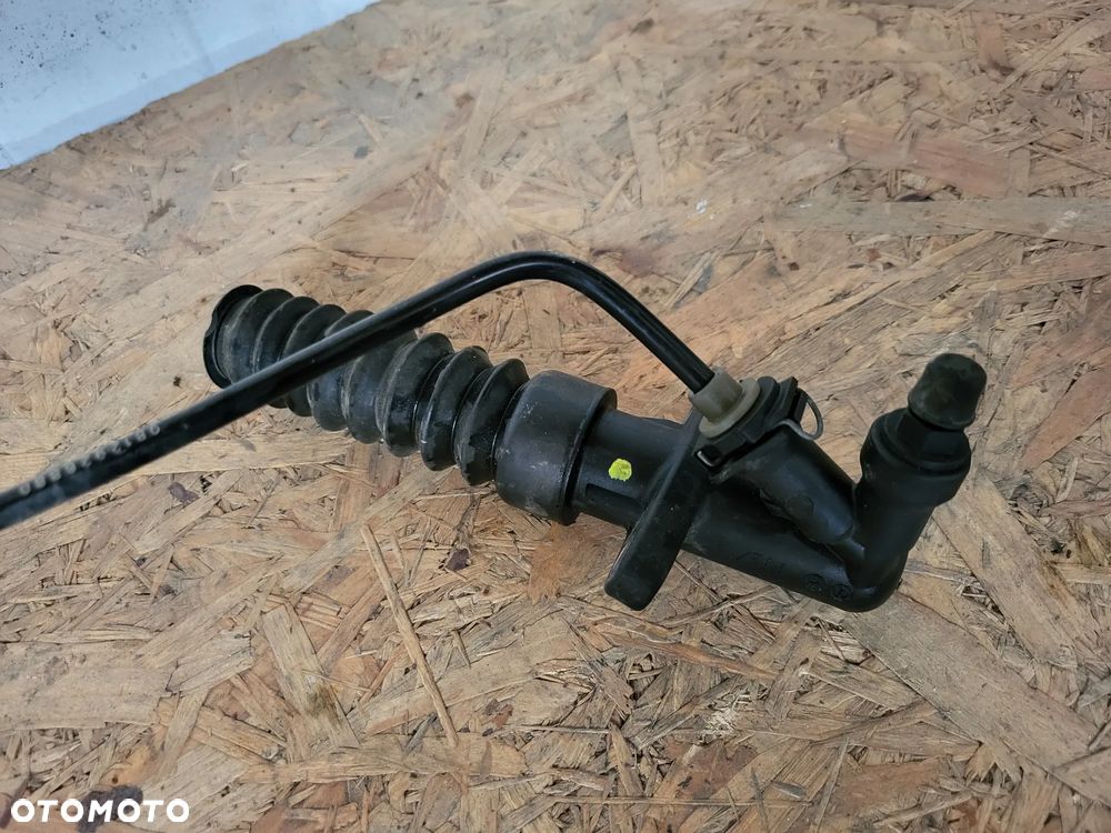 Pompa pompka przewód sprzęgła Europa Citroen C3 Aircross - 2