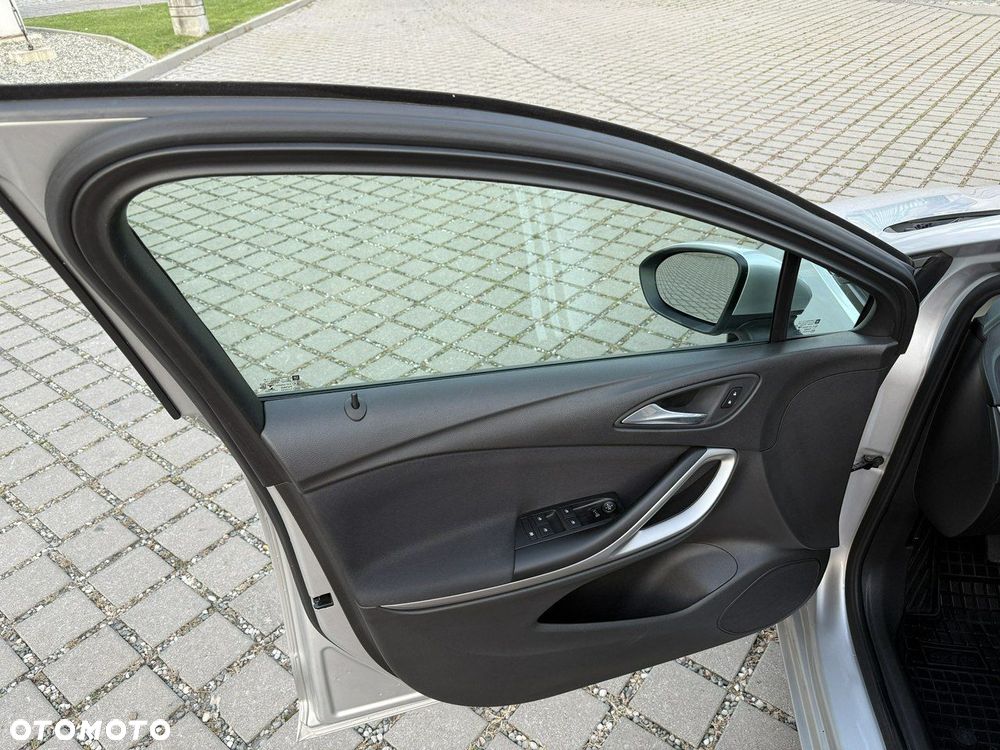 Opel Astra - 11