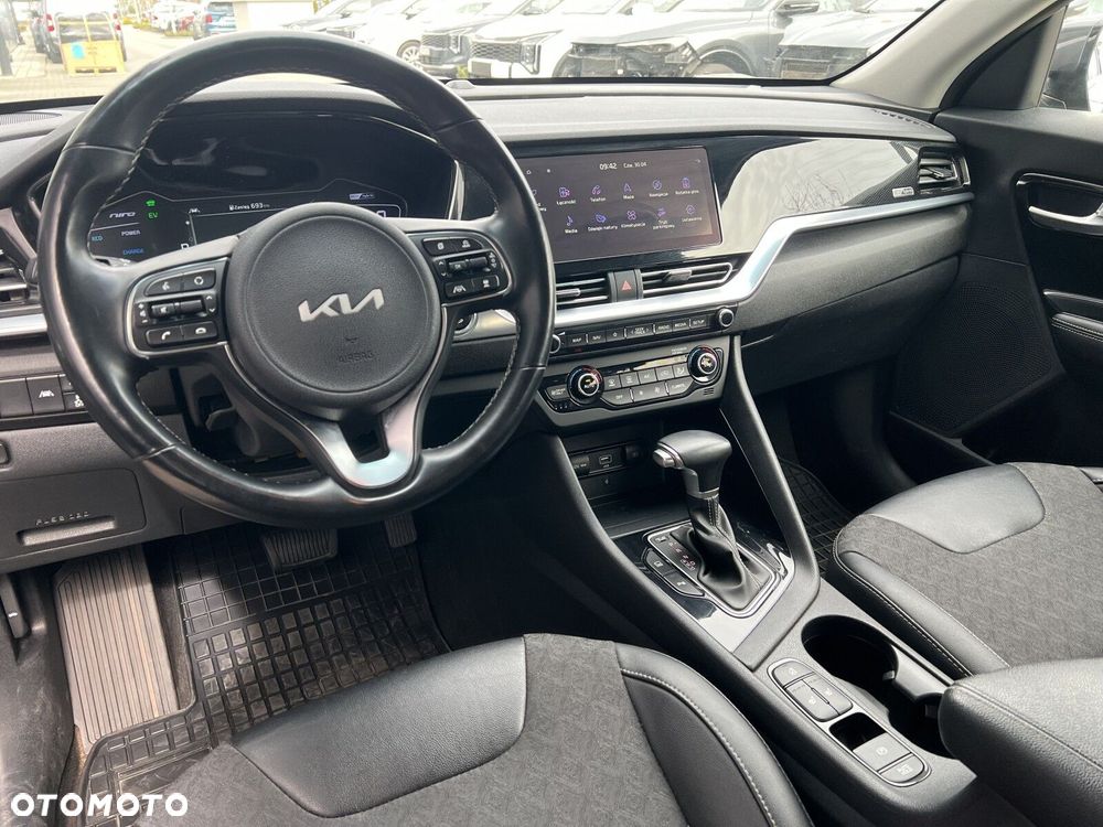 Kia Niro 1.6 GDI Hybrid L Business Line - 27