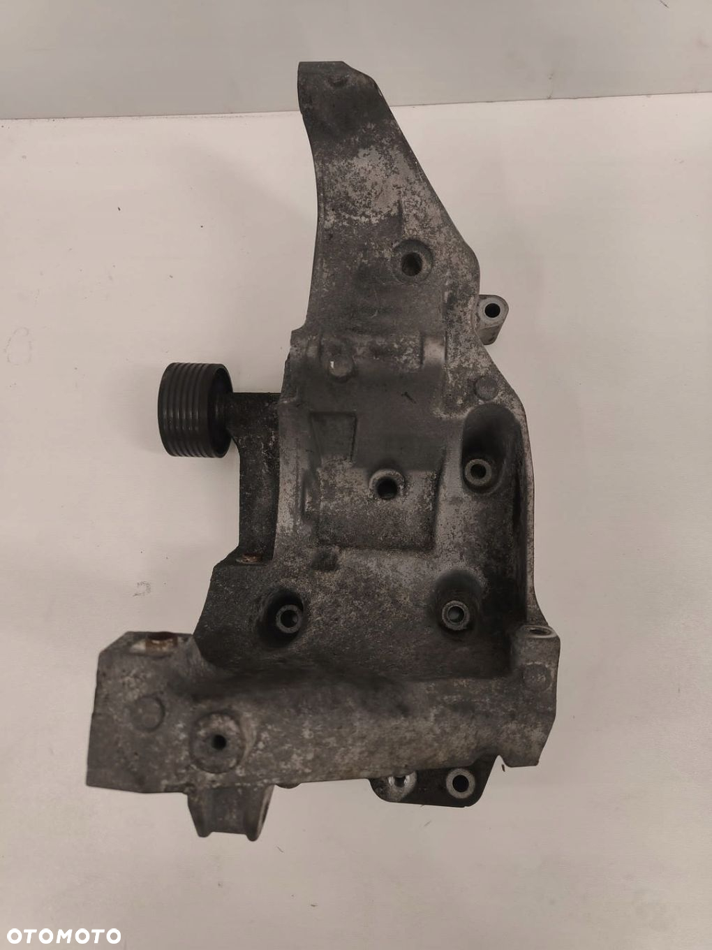 Bmw n47 2.0 diesel oe 7802639-02 ŁAPA UCHWYT ALTERNATORA - 4