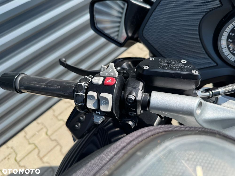 BMW R - 11