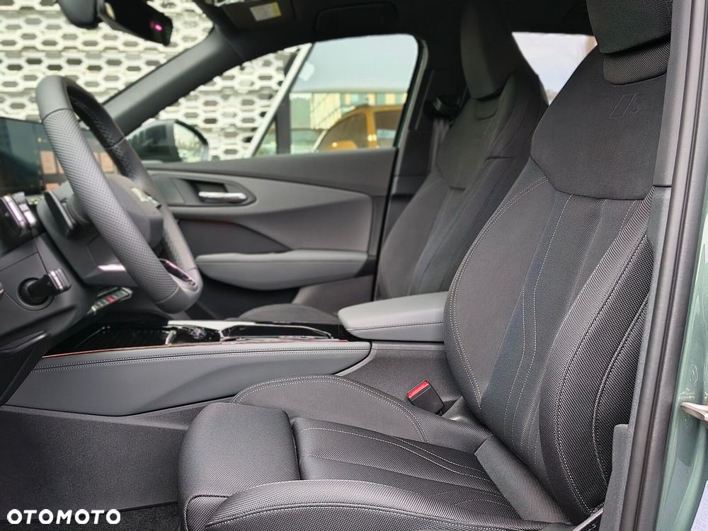 Audi Q3 Sportback - 14