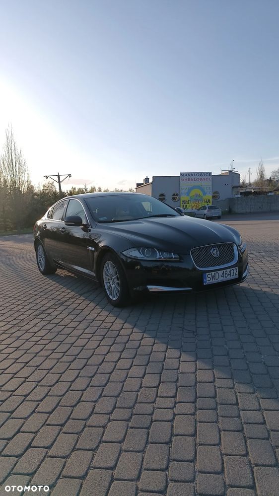 Jaguar XF 3.0 V6 D Luxury - 3
