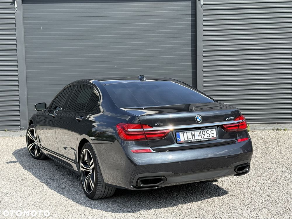 BMW Seria 7 750Li xDrive - 18