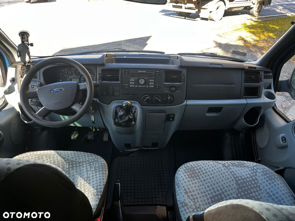 Ford Transit - 10