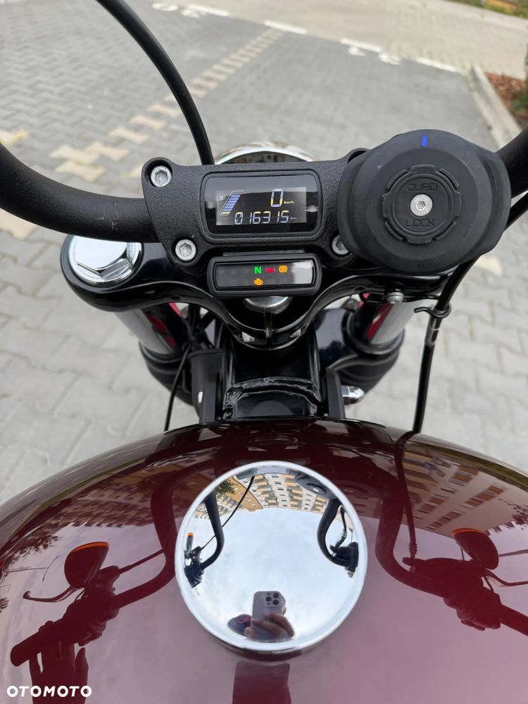 Harley-Davidson Softail Street Bob - 13