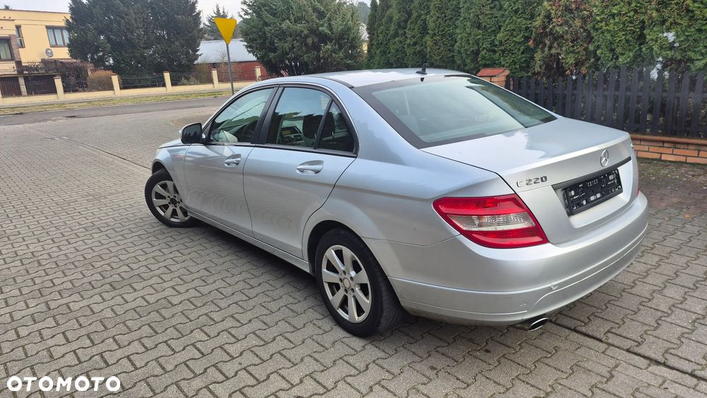 Mercedes-Benz Klasa C 220 CDI DPF Automatik - 9
