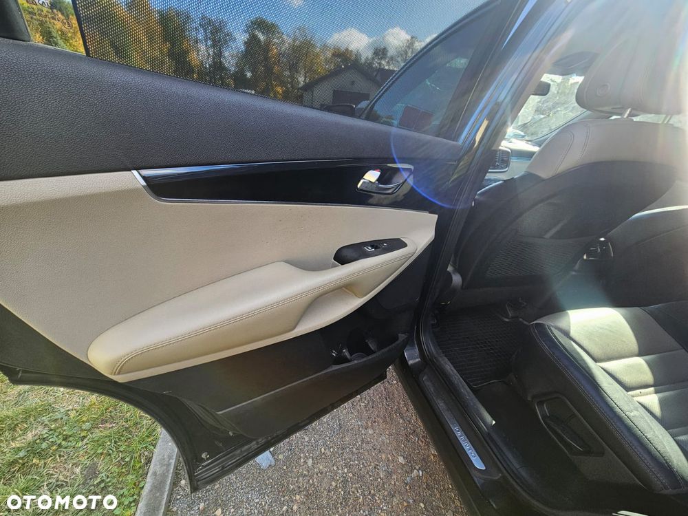 Kia Sorento - 33