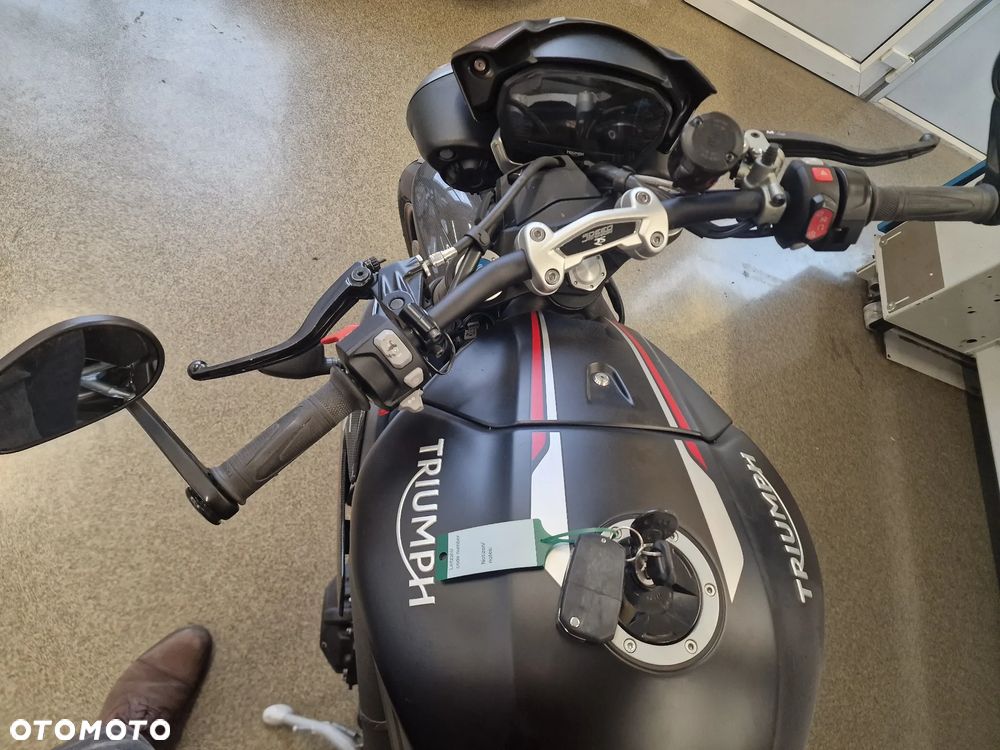 Triumph Speed Triple - 8