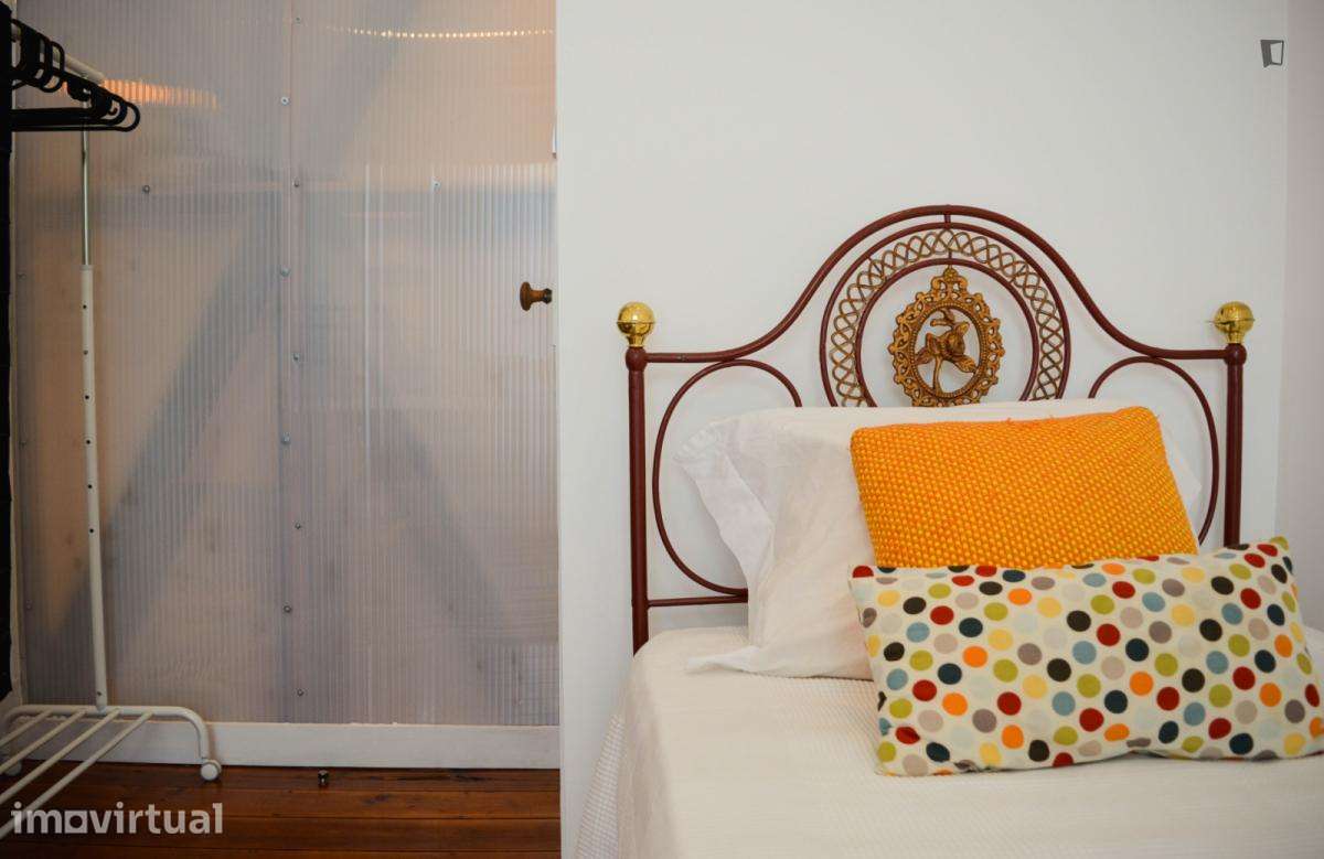 Quarto - localizado em Arroios Lisbon - Grande imagem: 2/18