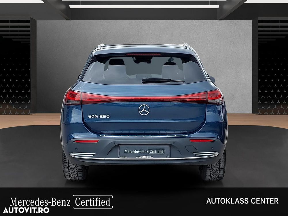 Mercedes-Benz EQA 250 - 5