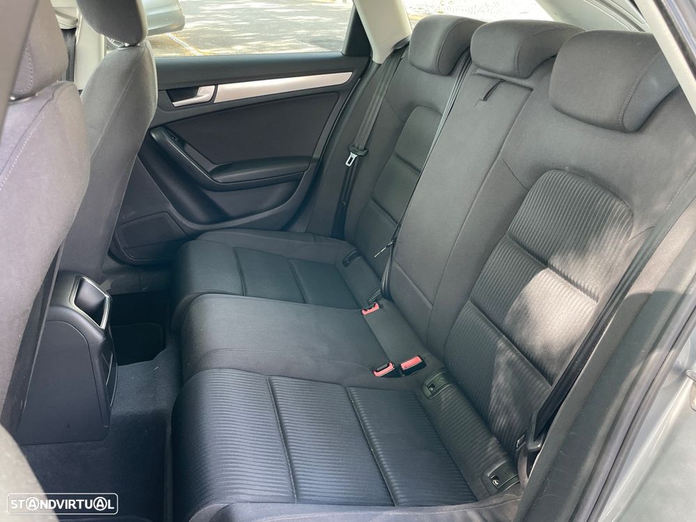 Audi A4 Avant 2.0 TDI - 8