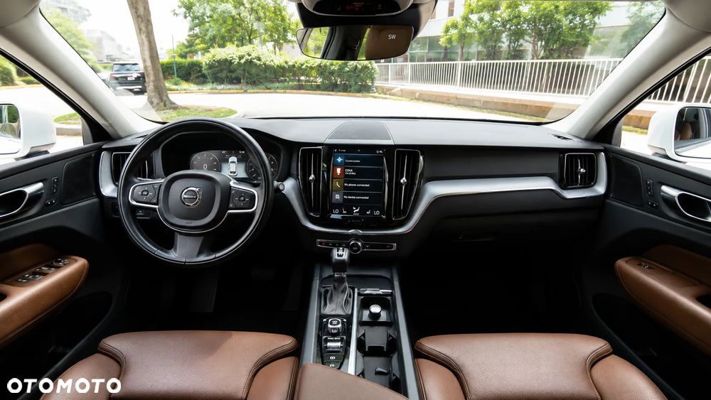 Volvo XC 60 T5 AWD Geartronic Momentum - 37