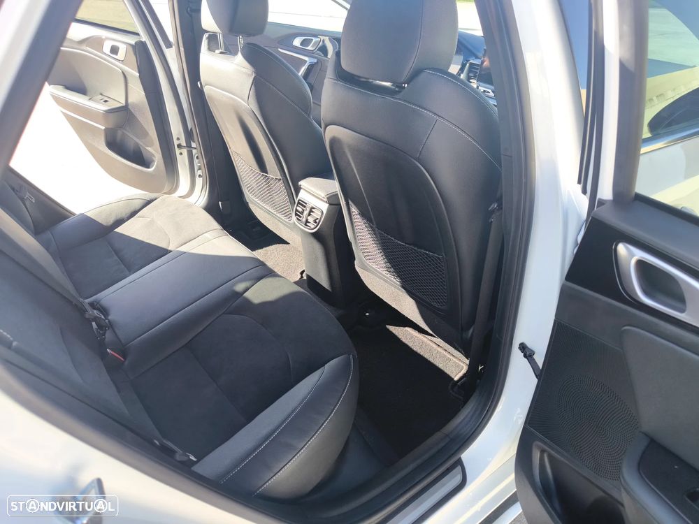 Kia ProCeed 1.4 T-GDI GT Line+SRF 7DCT - 12