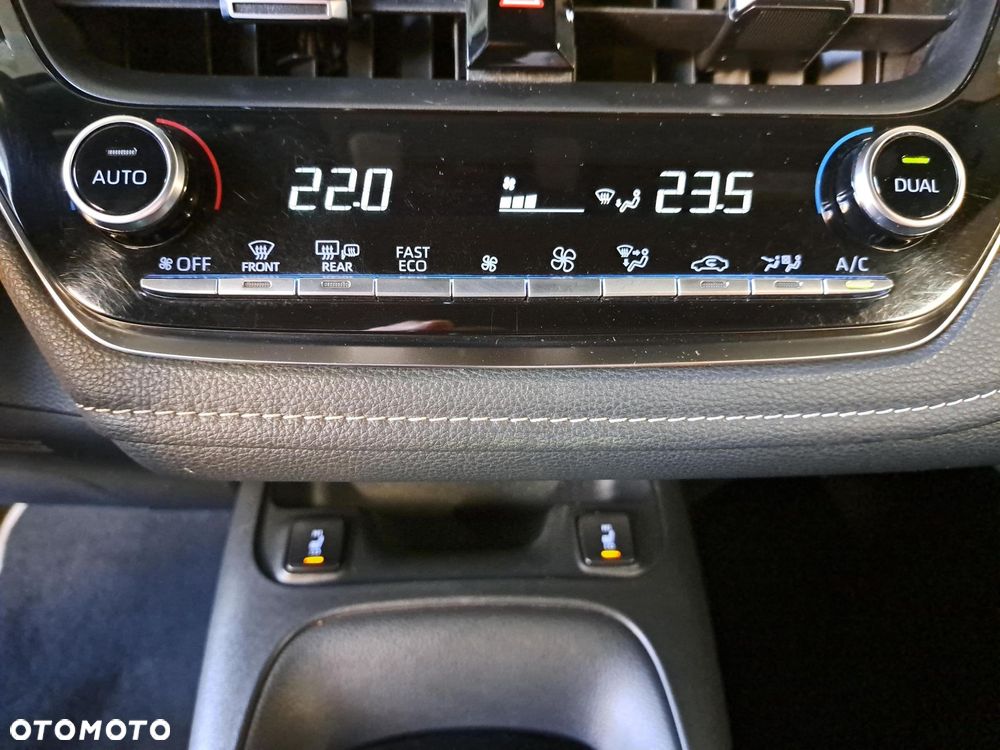 Toyota Corolla 1.8 Hybrid Comfort - 26