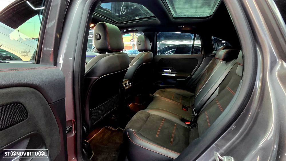 Mercedes-Benz GLA 200 d AMG Line - 14