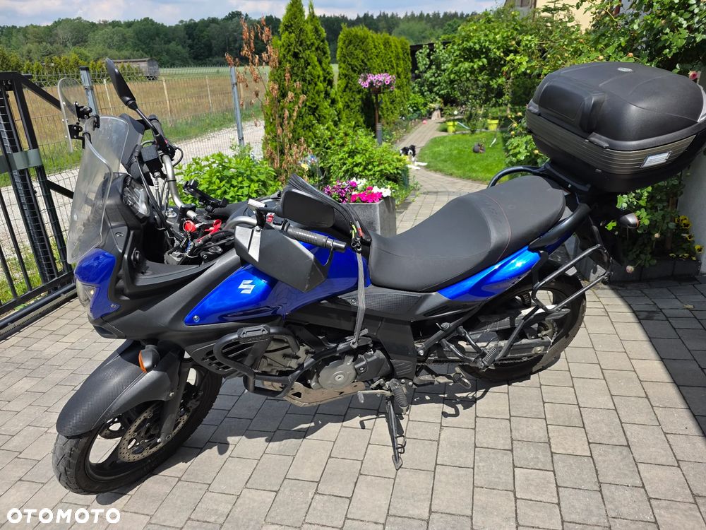 Suzuki V-STROM - 1