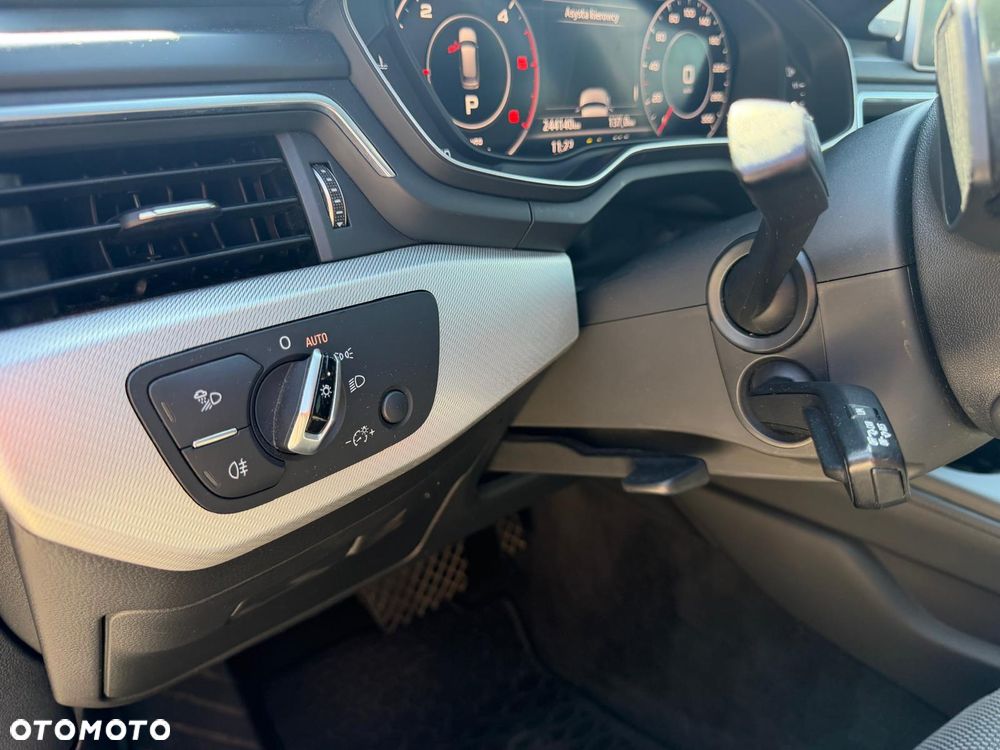 Audi A4 Avant 2.0 TDI S tronic - 14