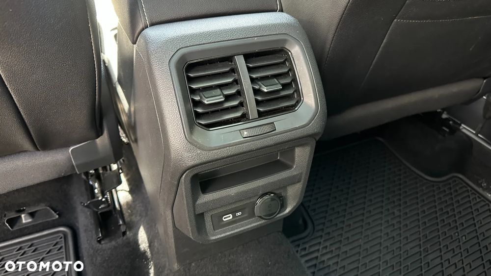 Volkswagen Tiguan - 25