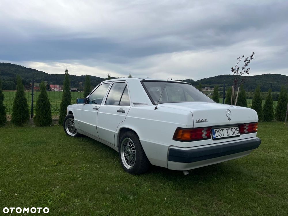 Mercedes-Benz W201 (190) - 9