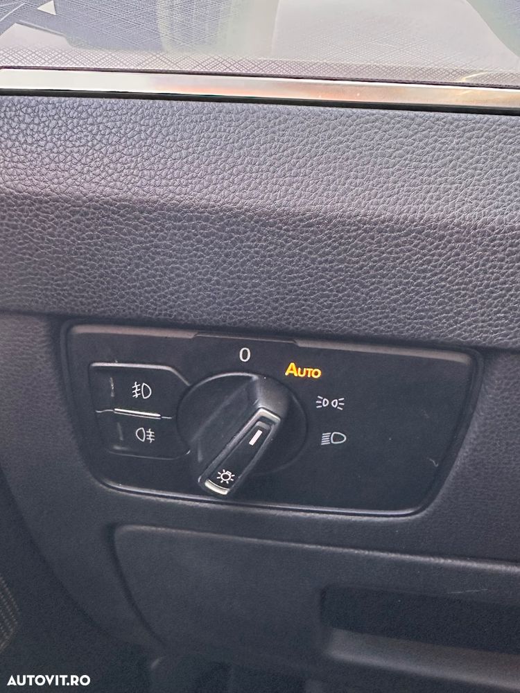 Volkswagen Passat 2.0 TDI SCR DSG - 19