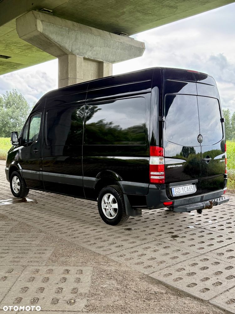 Mercedes-Benz Sprinter - 8