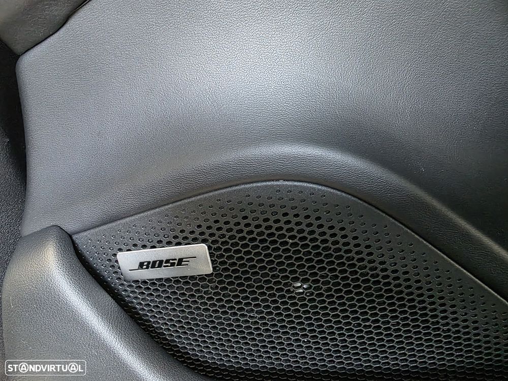 Porsche Taycan Sport Turismo - 26