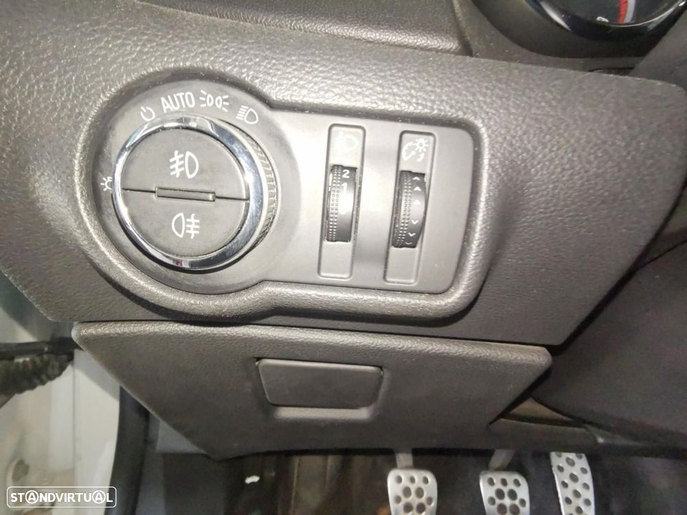 COMANDO DAS LUZES OPEL ASTRA J BERLINA 5P - 1