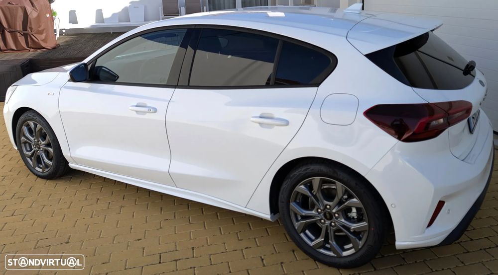 Ford Focus - 10