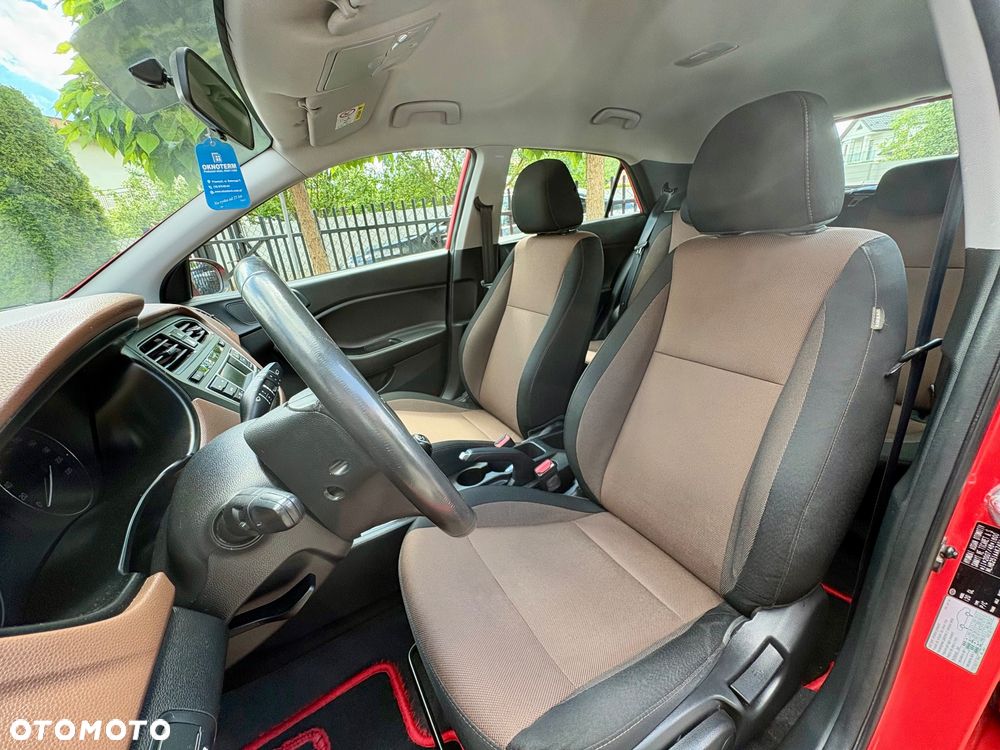 Hyundai i20 1.2 Fresh - 15