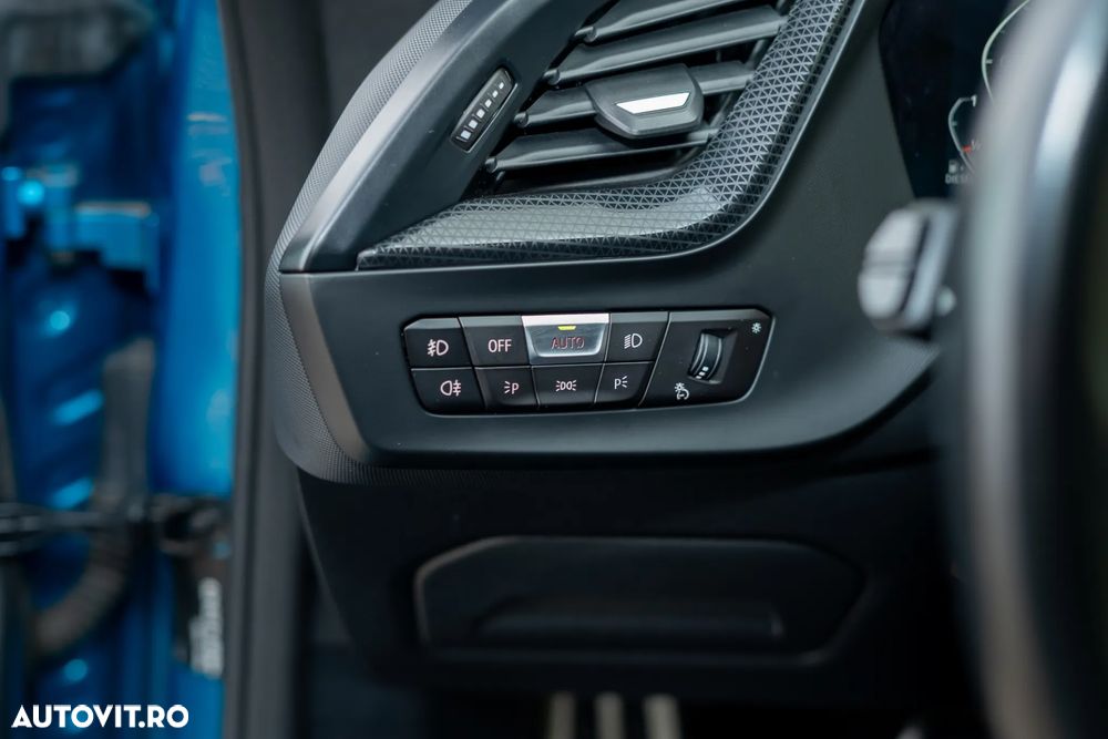 BMW Seria 2 220d Aut. M Sport - 30