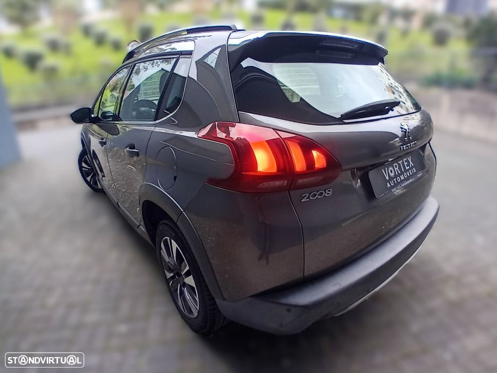 Peugeot 2008 1.2 PureTech Allure EAT6 - 6