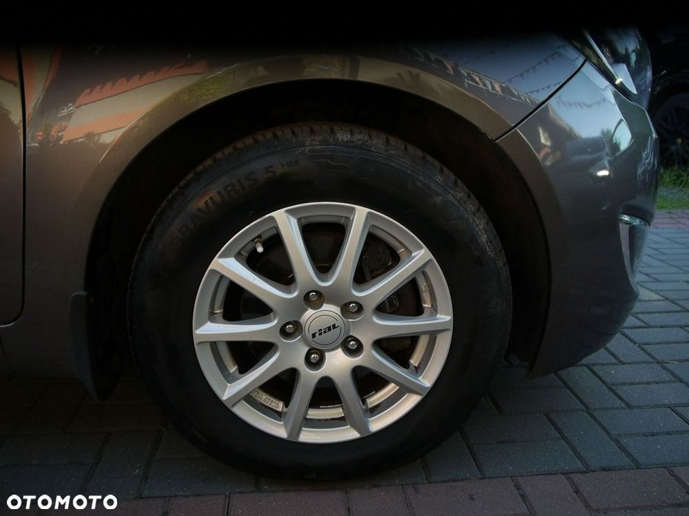Hyundai ix20 - 33