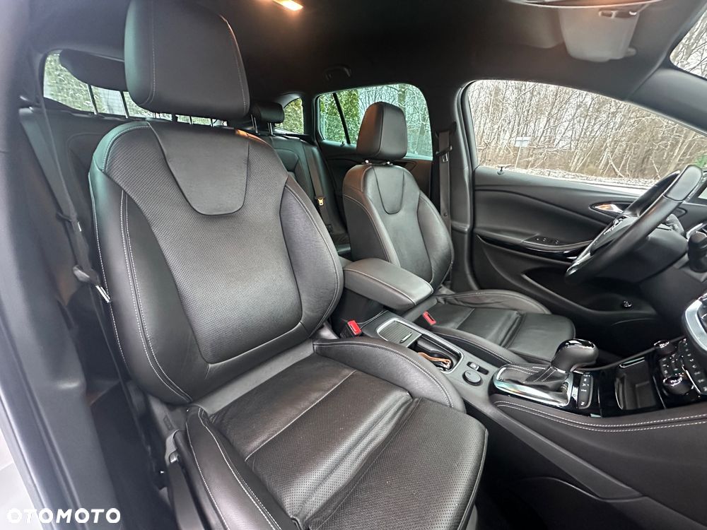 Opel Astra 1.6 Turbo Start/Stop Automatik Ultimate - 33