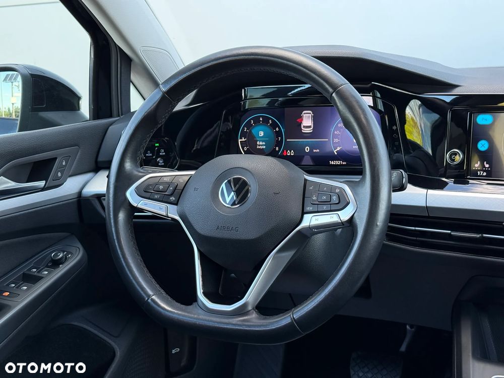 Volkswagen Golf 1.0 eTSI OPF DSG Life - 18