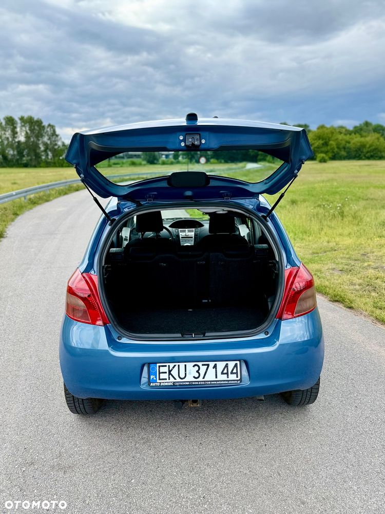 Toyota Yaris 1.3 Sol - 16